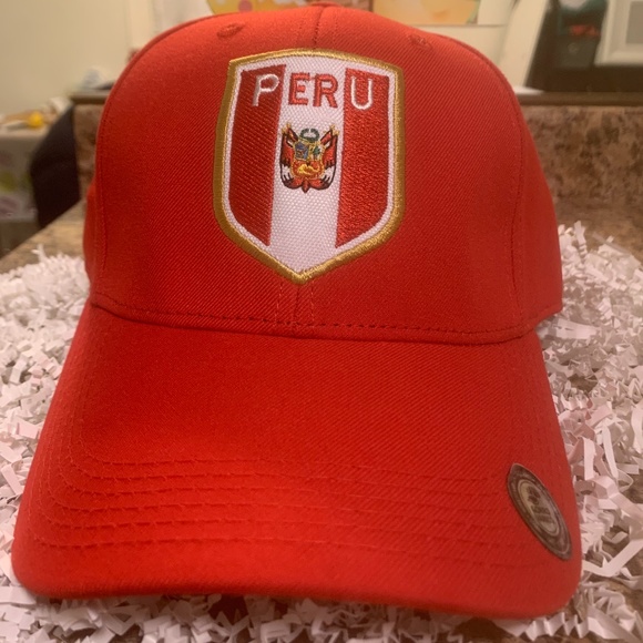 ‎Hats - Picture 1 of 1